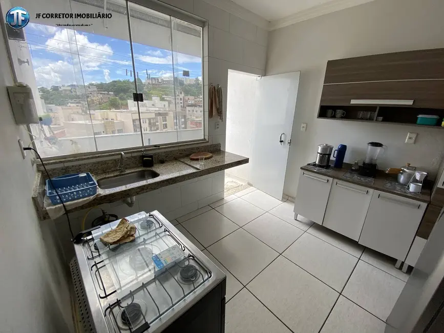 Foto 4 de Casa com 2 quartos à venda, 80m2 em Santana Do Paraiso - MG