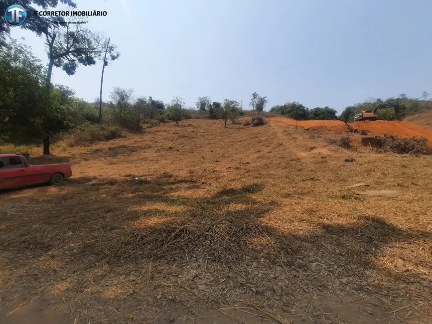 Terreno / Lote à venda, 2340m2 em Santana Do Paraiso - MG - imagem 2 Foto 2 de Terreno / Lote à venda, 2340m2 em Santana Do Paraiso - MG