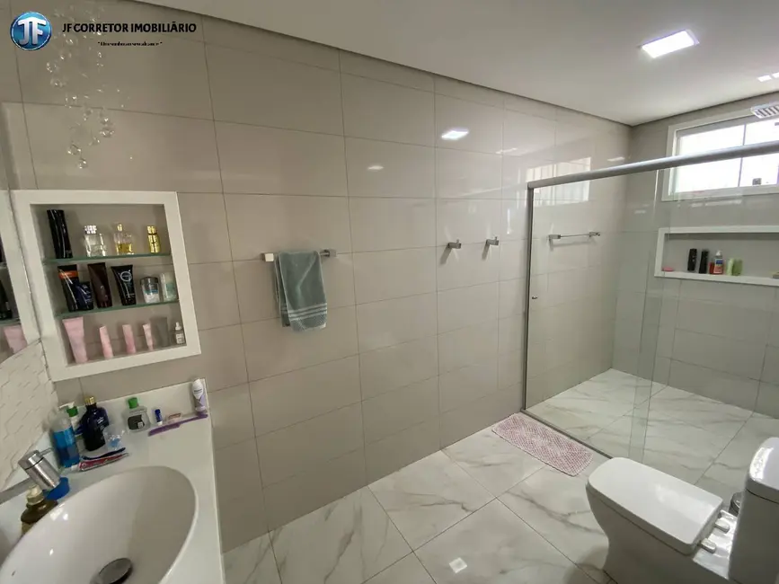 Casa com 3 quartos à venda, 175m2 em Vila Celeste, Ipatinga - MG - imagem 3 Foto 3 de Casa com 3 quartos à venda, 175m2 em Vila Celeste, Ipatinga - MG