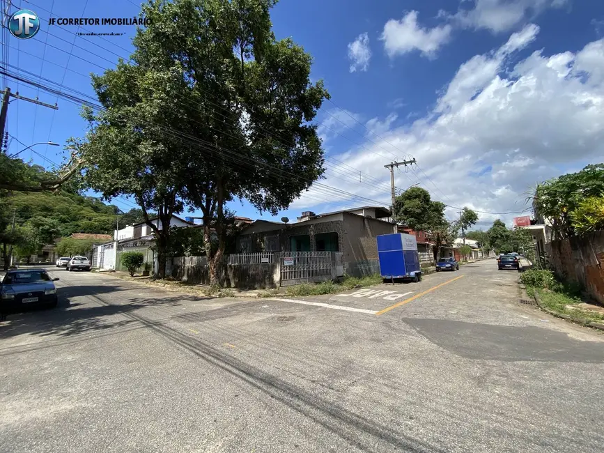 Foto 1 de Casa com 3 quartos à venda, 390m2 em Bom Retiro, Ipatinga - MG