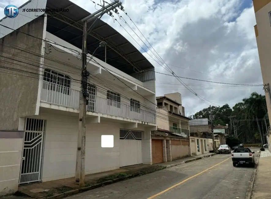 Foto 2 de Casa com 3 quartos à venda, 336m2 em Santana Do Paraiso - MG