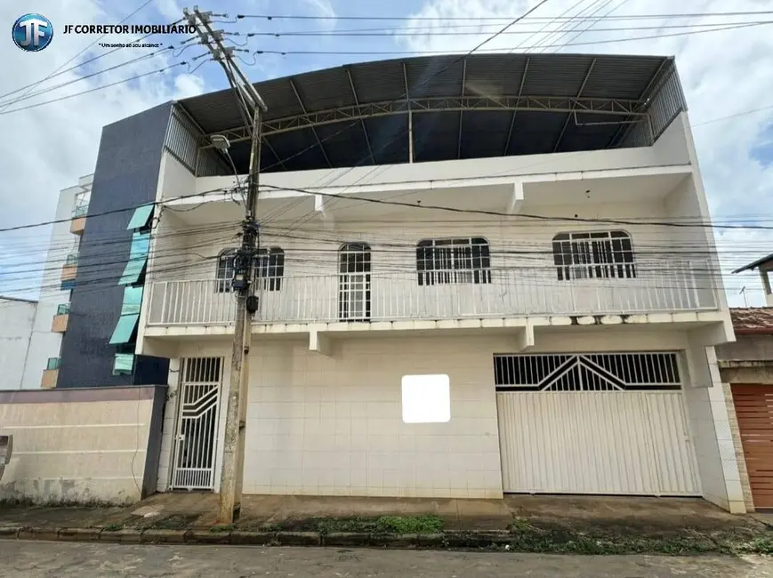 Foto 1 de Casa com 3 quartos à venda, 336m2 em Santana Do Paraiso - MG