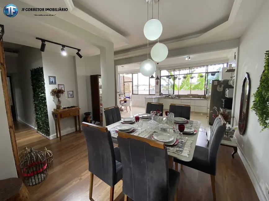 Casa com 5 quartos à venda, 490m2 em Santana Do Paraiso - MG - imagem 5 Foto 5 de Casa com 5 quartos à venda, 490m2 em Santana Do Paraiso - MG