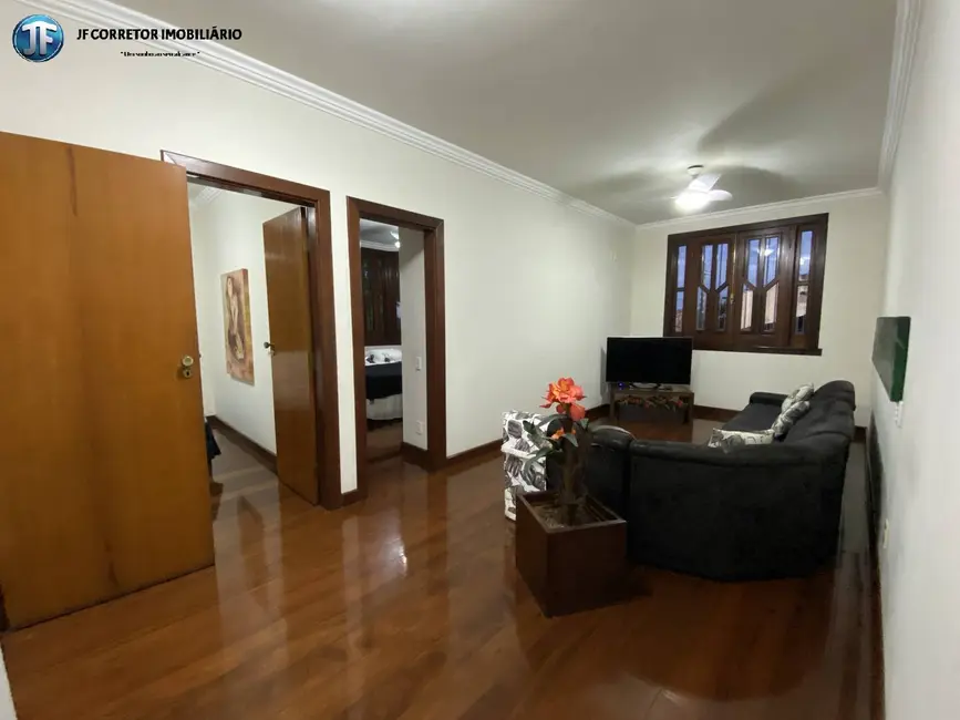 Casa com 4 quartos à venda, 351m2 em Das Águas, Ipatinga - MG - imagem 8 Foto 8 de Casa com 4 quartos à venda, 351m2 em Das Águas, Ipatinga - MG