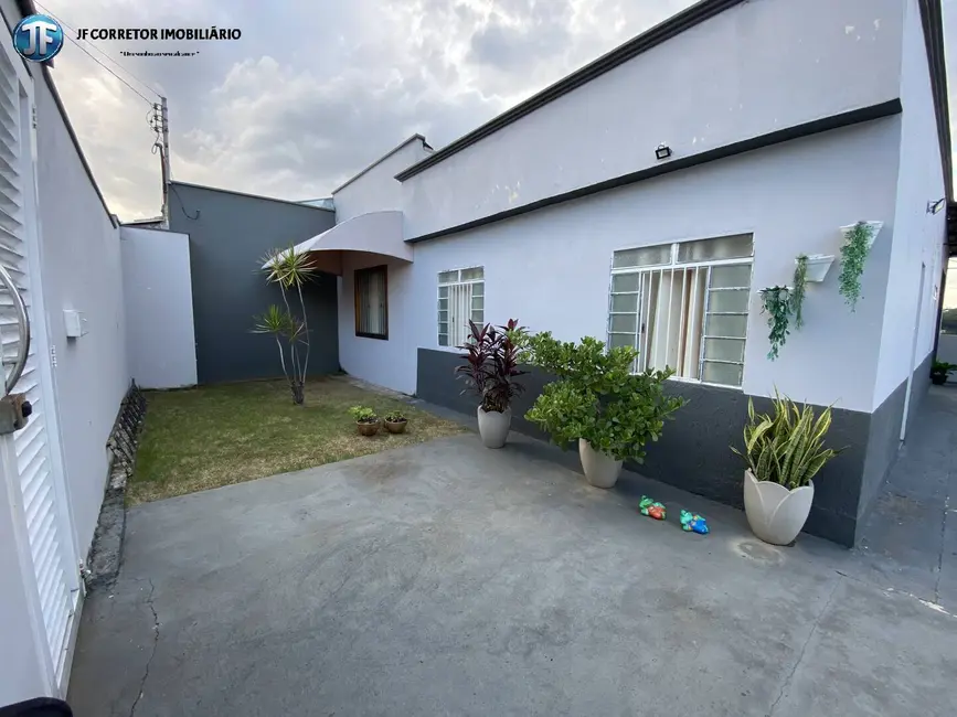 Foto 1 de Casa com 3 quartos à venda, 115m2 em Ideal, Ipatinga - MG