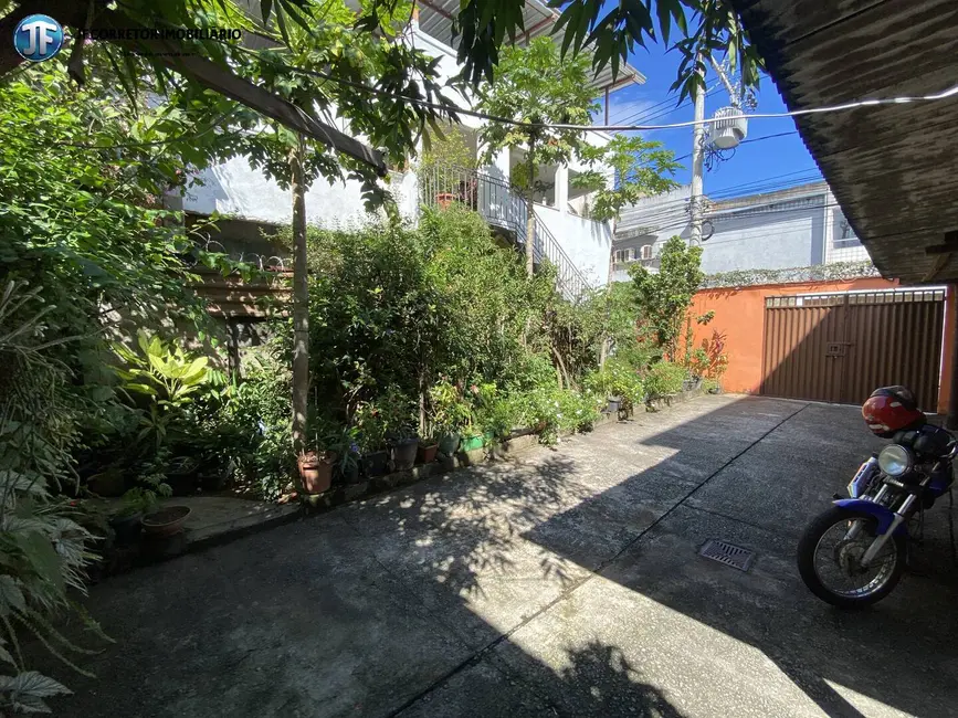 Casa com 2 quartos à venda, 200m2 em Centro, Ipatinga - MG - imagem 5 Foto 5 de Casa com 2 quartos à venda, 200m2 em Centro, Ipatinga - MG