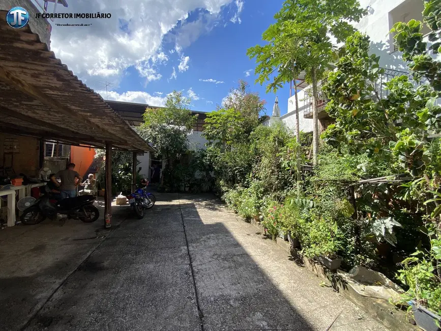 Casa com 2 quartos à venda, 200m2 em Centro, Ipatinga - MG - imagem 4 Foto 4 de Casa com 2 quartos à venda, 200m2 em Centro, Ipatinga - MG