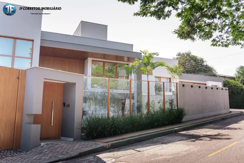 Foto 1 de Casa com 3 quartos à venda, 405m2 em Das Águas, Ipatinga - MG