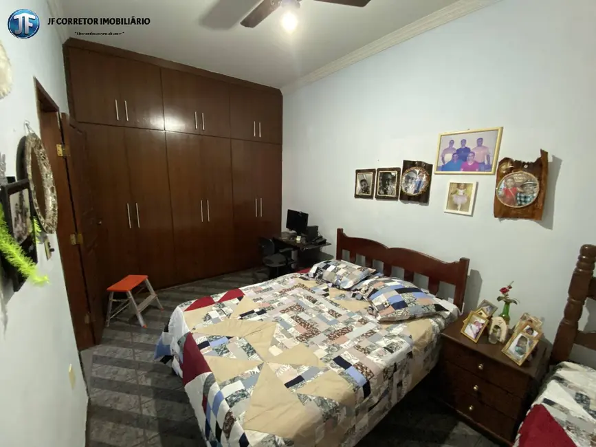Casa com 3 quartos à venda, 242m2 em Bom Retiro, Ipatinga - MG - imagem 7 Foto 7 de Casa com 3 quartos à venda, 242m2 em Bom Retiro, Ipatinga - MG