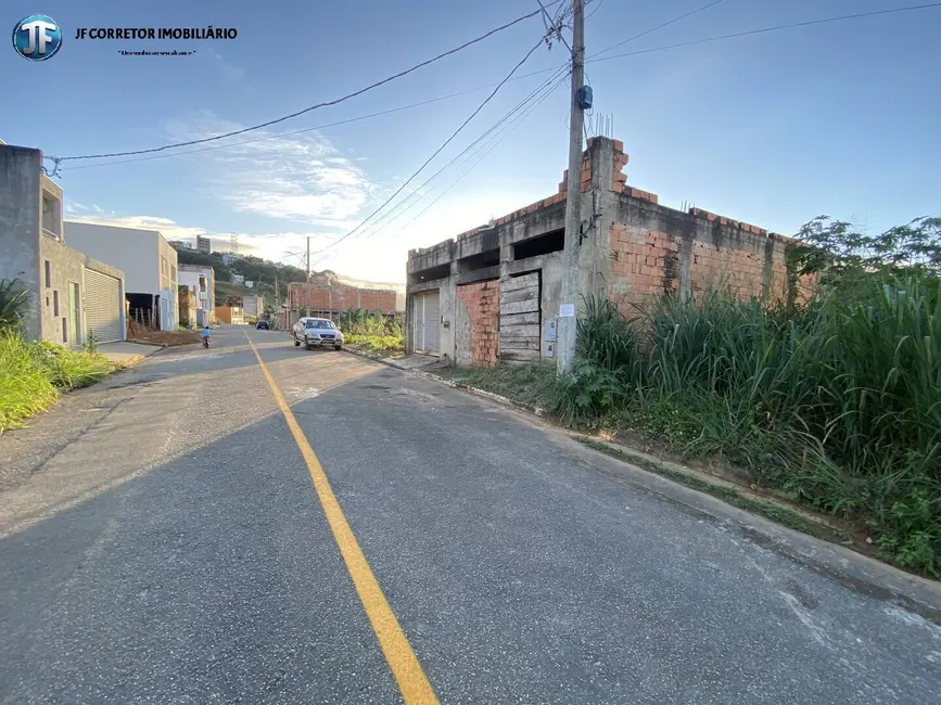 Foto 1 de Terreno / Lote à venda, 250m2 em Santana Do Paraiso - MG