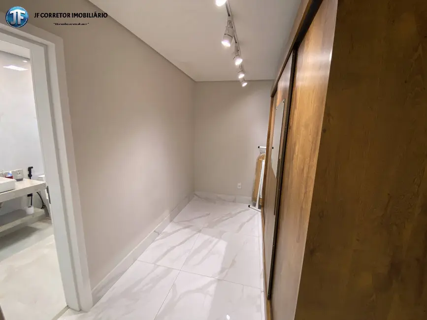 Foto 5 de Casa com 3 quartos à venda, 300m2 em Santana Do Paraiso - MG