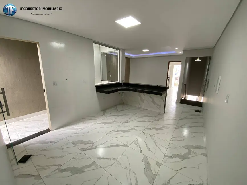 Foto 3 de Casa com 3 quartos à venda, 120m2 em Santana Do Paraiso - MG