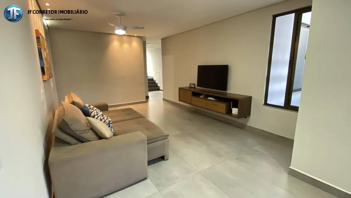 Casa com 3 quartos à venda, 195m2 em Imbaúbas, Ipatinga - MG - imagem 3 Foto 3 de Casa com 3 quartos à venda, 195m2 em Imbaúbas, Ipatinga - MG