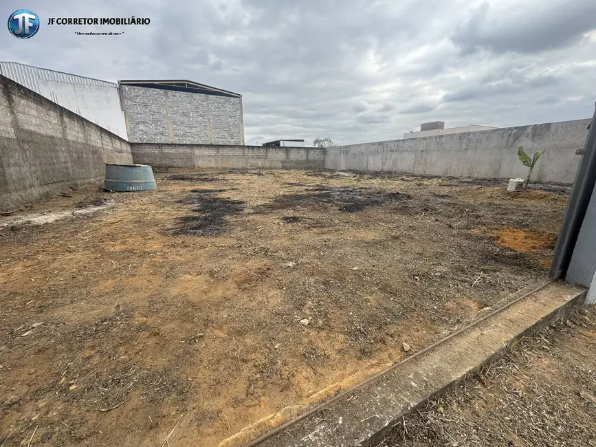 Terreno / Lote à venda, 720m2 em Santana Do Paraiso - MG - imagem 6 Foto 6 de Terreno / Lote à venda, 720m2 em Santana Do Paraiso - MG