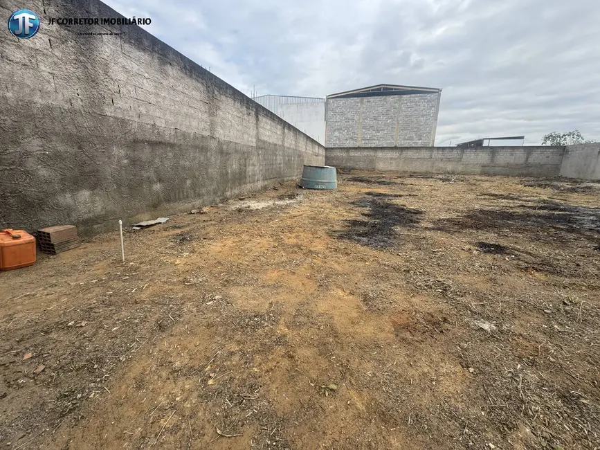 Terreno / Lote à venda, 720m2 em Santana Do Paraiso - MG - imagem 8 Foto 8 de Terreno / Lote à venda, 720m2 em Santana Do Paraiso - MG