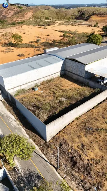 Foto 1 de Terreno / Lote à venda, 720m2 em Santana Do Paraiso - MG