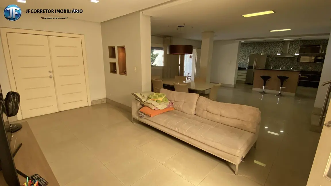 Casa com 3 quartos à venda, 342m2 em Imbaúbas, Ipatinga - MG - imagem 7 Foto 7 de Casa com 3 quartos à venda, 342m2 em Imbaúbas, Ipatinga - MG