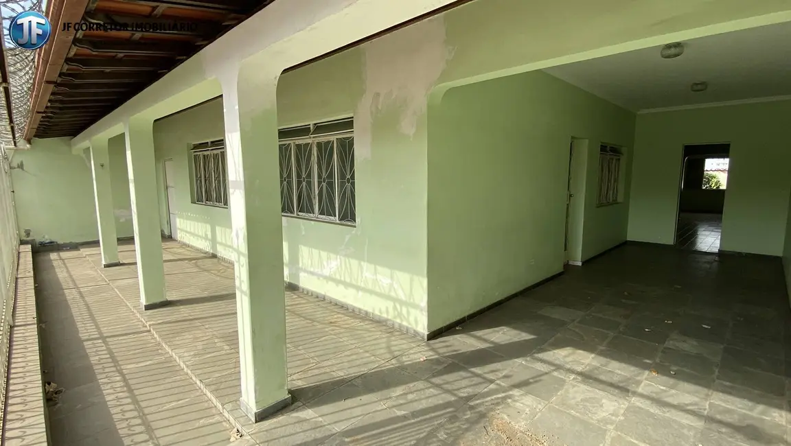 Casa com 5 quartos à venda, 360m2 em Iguaçu, Ipatinga - MG - imagem 2 Foto 2 de Casa com 5 quartos à venda, 360m2 em Iguaçu, Ipatinga - MG