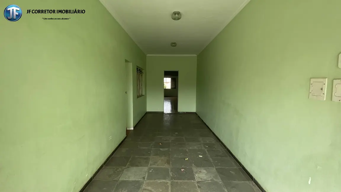 Casa com 5 quartos à venda, 360m2 em Iguaçu, Ipatinga - MG - imagem 4 Foto 4 de Casa com 5 quartos à venda, 360m2 em Iguaçu, Ipatinga - MG