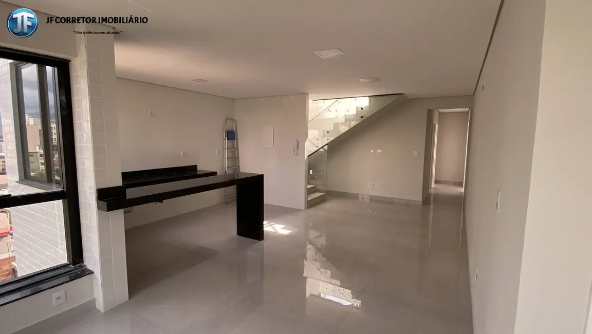 Cobertura com 4 quartos à venda, 180m2 em Iguaçu, Ipatinga - MG - imagem 3 Foto 3 de Cobertura com 4 quartos à venda, 180m2 em Iguaçu, Ipatinga - MG