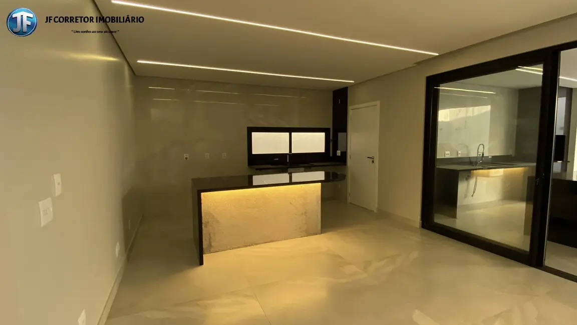 Casa com 3 quartos à venda, 320m2 em Cariru, Ipatinga - MG - imagem 6 Foto 6 de Casa com 3 quartos à venda, 320m2 em Cariru, Ipatinga - MG