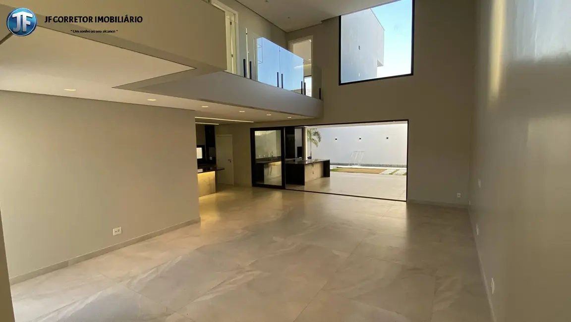 Casa com 3 quartos à venda, 320m2 em Cariru, Ipatinga - MG - imagem 4 Foto 4 de Casa com 3 quartos à venda, 320m2 em Cariru, Ipatinga - MG