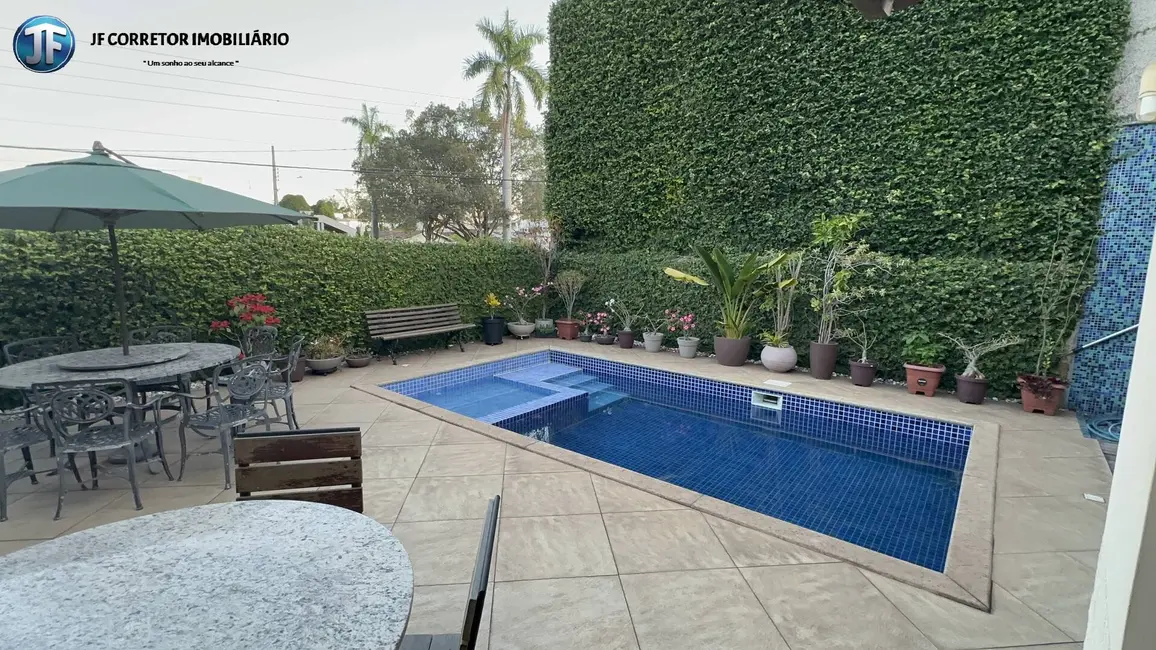 Casa com 4 quartos à venda, 523m2 em Cariru, Ipatinga - MG - imagem 4 Foto 4 de Casa com 4 quartos à venda, 523m2 em Cariru, Ipatinga - MG