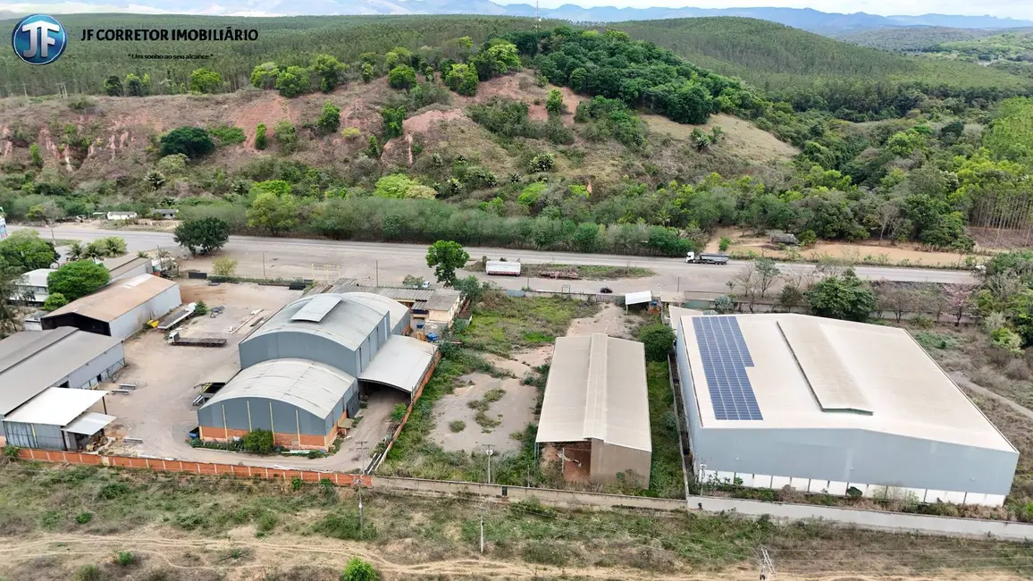 Foto 2 de Armazém / Galpão à venda, 5500m2 em Caratinga - MG