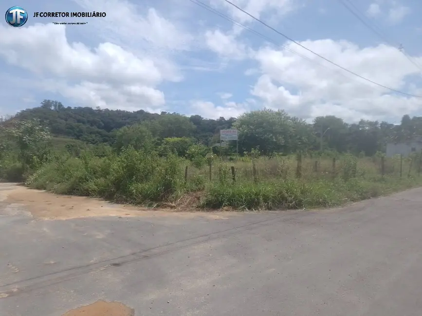 Foto 3 de Terreno / Lote à venda, 360m2 em Caratinga - MG