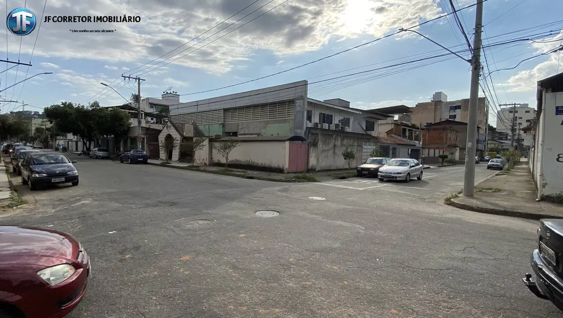 Casa com 3 quartos à venda, 360m2 em Iguaçu, Ipatinga - MG - imagem 5 Foto 5 de Casa com 3 quartos à venda, 360m2 em Iguaçu, Ipatinga - MG
