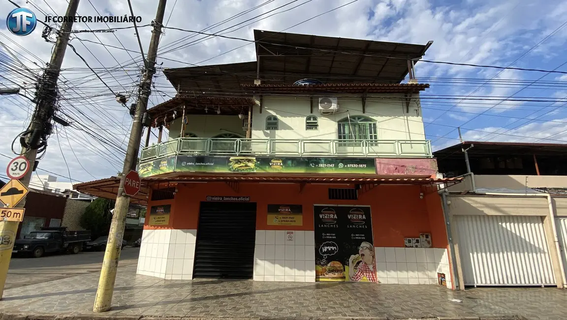 Casa com 3 quartos à venda, 360m2 em Iguaçu, Ipatinga - MG - imagem 3 Foto 3 de Casa com 3 quartos à venda, 360m2 em Iguaçu, Ipatinga - MG