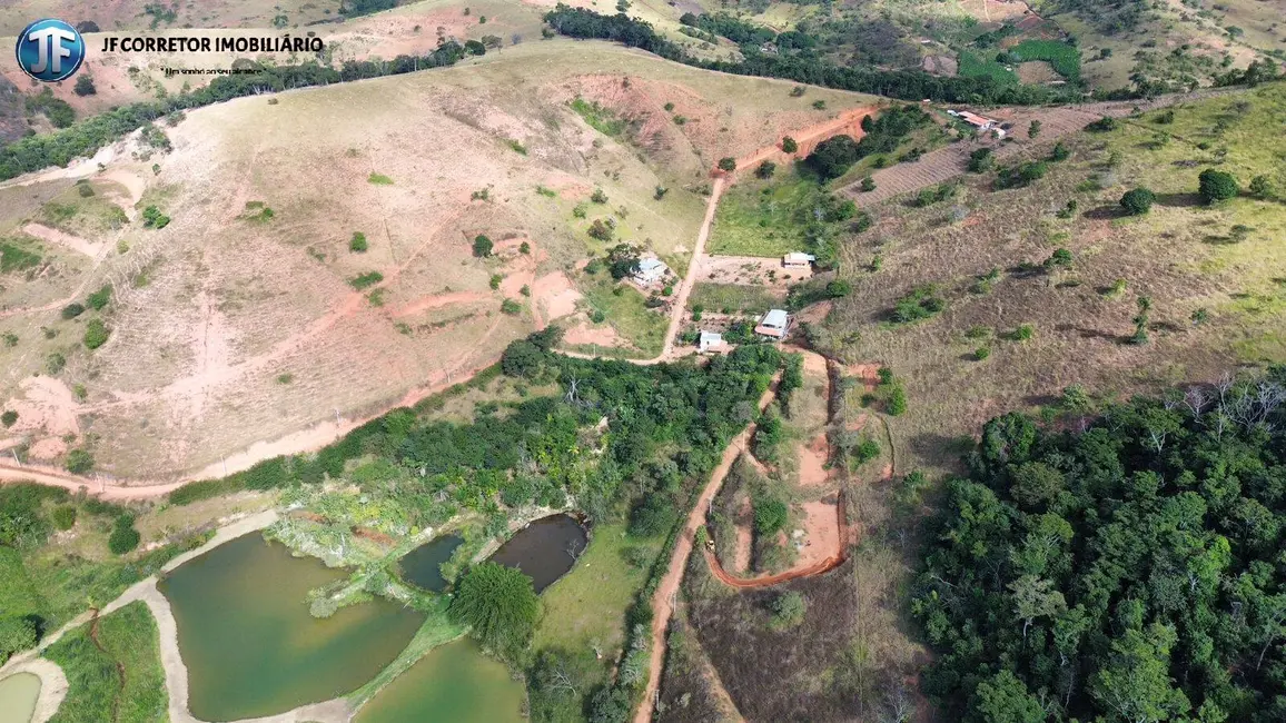 Foto 8 de Terreno / Lote à venda, 2000m2 em Iapu - MG