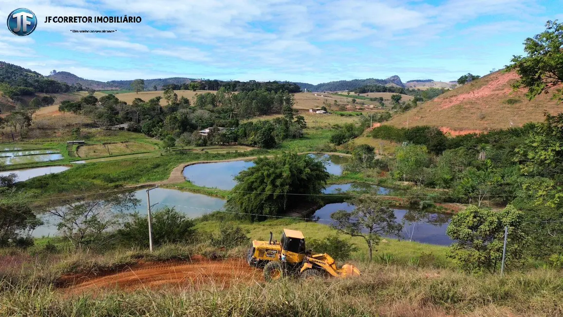 Foto 4 de Terreno / Lote à venda, 2000m2 em Iapu - MG
