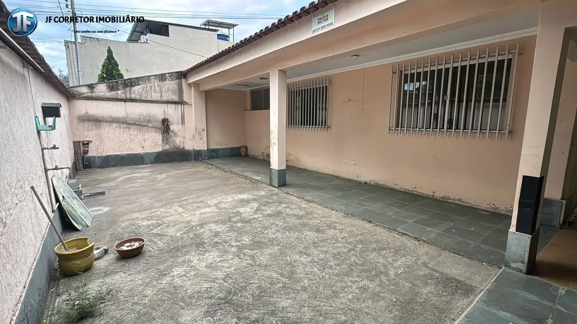 Casa com 3 quartos à venda, 324m2 em Bom Retiro, Ipatinga - MG - imagem 2 Foto 2 de Casa com 3 quartos à venda, 324m2 em Bom Retiro, Ipatinga - MG