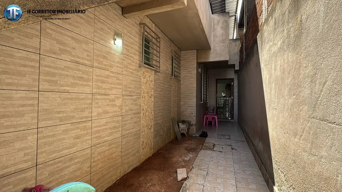Casa com 2 quartos à venda, 101m2 em Santana Do Paraiso - MG - imagem 3 Foto 3 de Casa com 2 quartos à venda, 101m2 em Santana Do Paraiso - MG