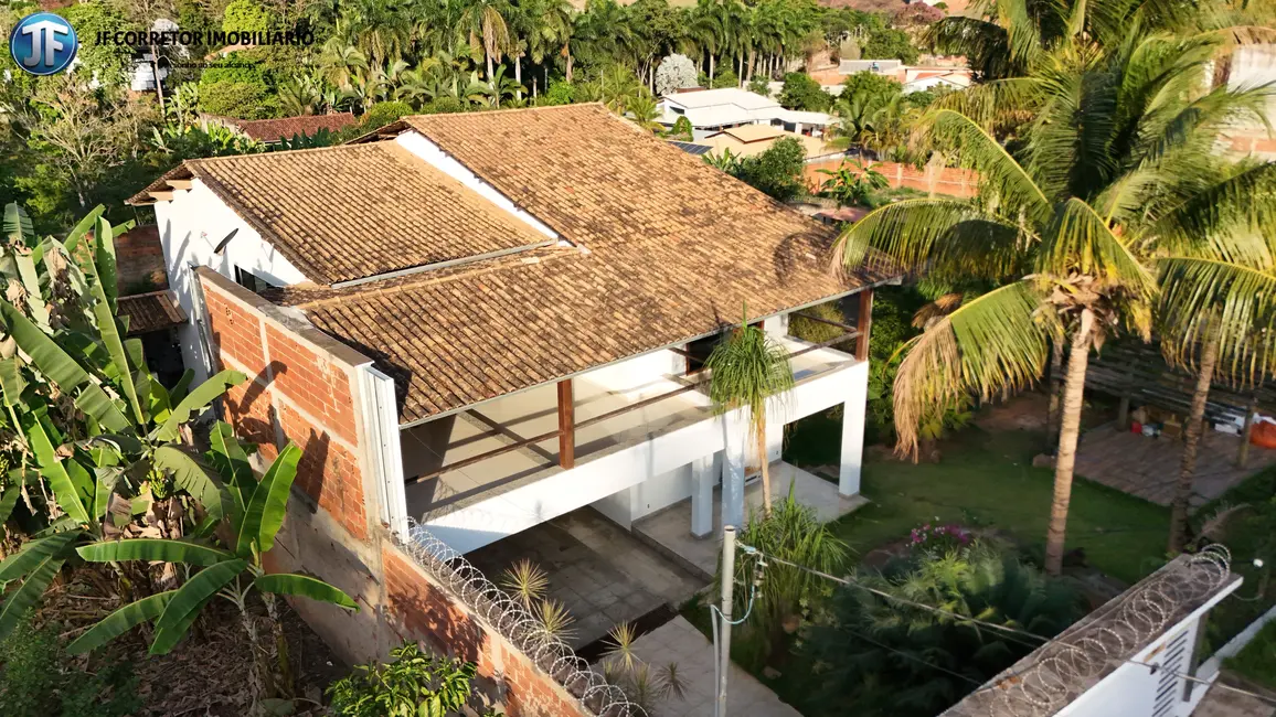 Chácara com 7 quartos à venda, 1332m2 em Santana Do Paraiso - MG - imagem 4 Foto 4 de Chácara com 7 quartos à venda, 1332m2 em Santana Do Paraiso - MG