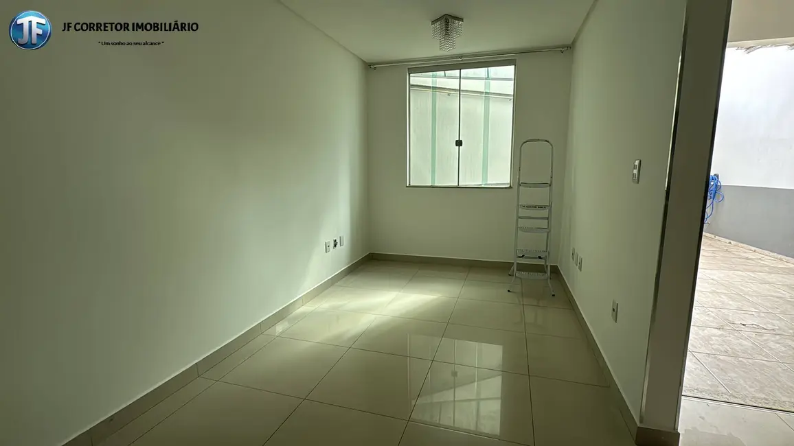 Casa com 3 quartos à venda em Santana Do Paraiso - MG - imagem 9 Foto 9 de Casa com 3 quartos à venda em Santana Do Paraiso - MG
