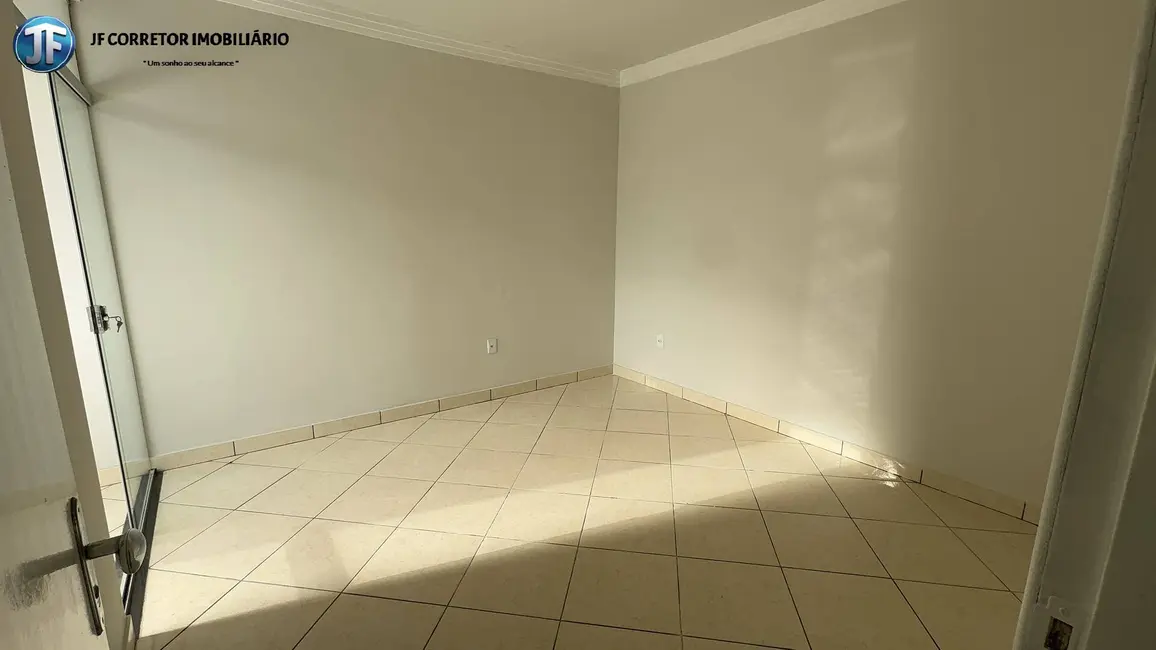 Casa com 2 quartos à venda em Santana Do Paraiso - MG - imagem 4 Foto 4 de Casa com 2 quartos à venda em Santana Do Paraiso - MG