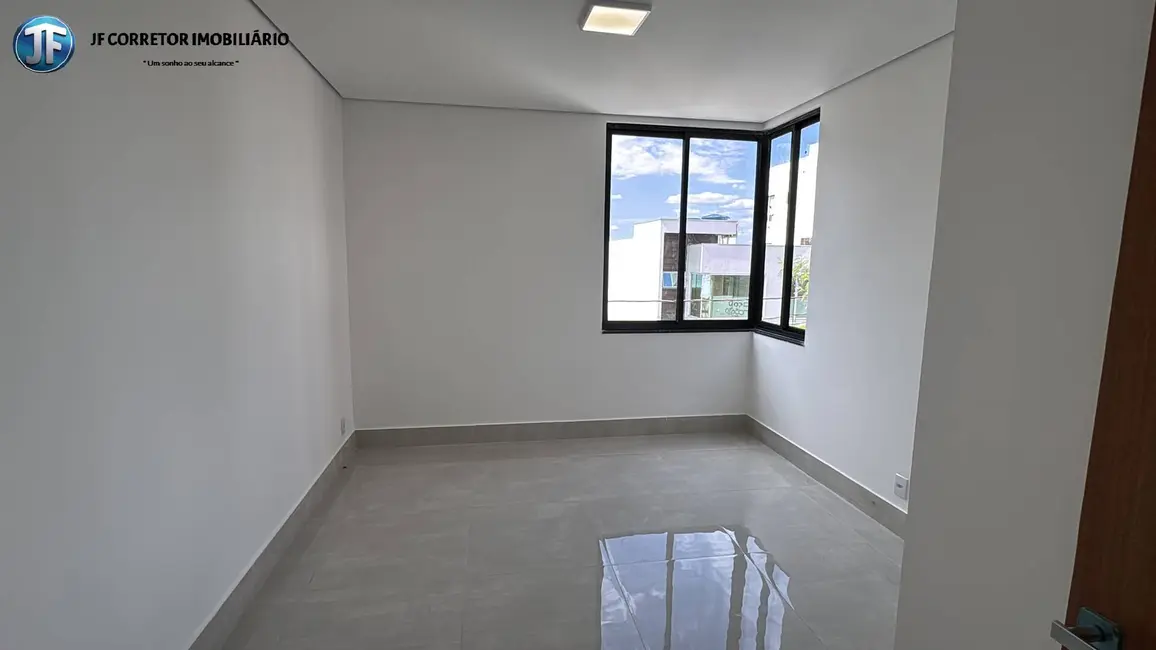 Casa com 3 quartos à venda, 146m2 em Santana Do Paraiso - MG - imagem 2 Foto 2 de Casa com 3 quartos à venda, 146m2 em Santana Do Paraiso - MG