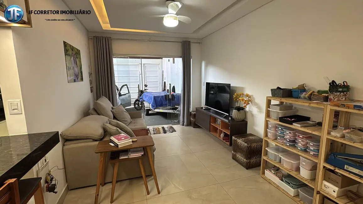 Casa com 3 quartos à venda, 100m2 em Santana Do Paraiso - MG - imagem 5 Foto 5 de Casa com 3 quartos à venda, 100m2 em Santana Do Paraiso - MG