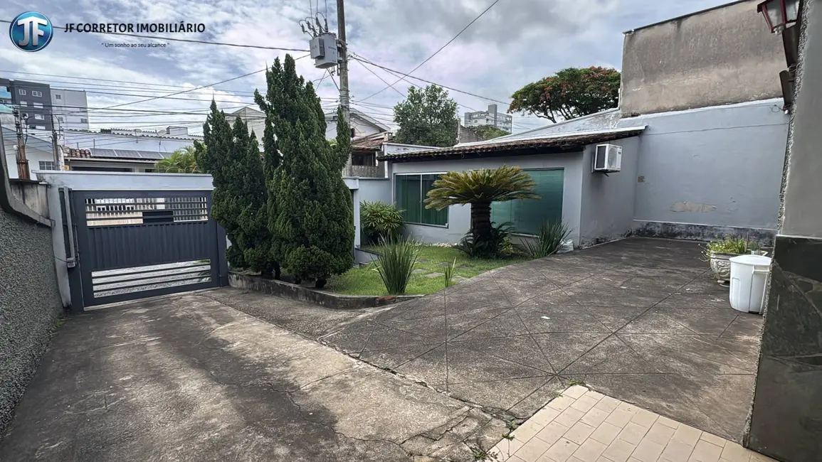 Foto 2 de Casa com 3 quartos à venda, 324m2 em Imbaúbas, Ipatinga - MG