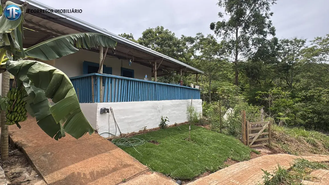 Foto 1 de Chácara com 3 quartos à venda, 17000m2 em Iapu, MG