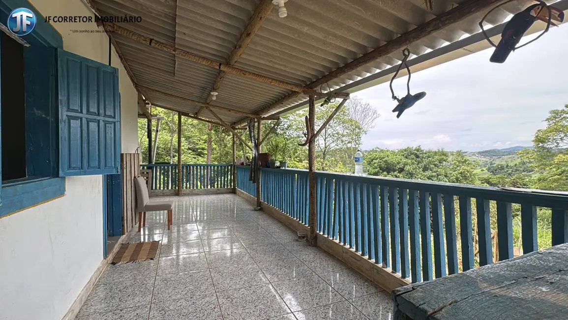 Foto 2 de Chácara com 3 quartos à venda, 17000m2 em Iapu - MG