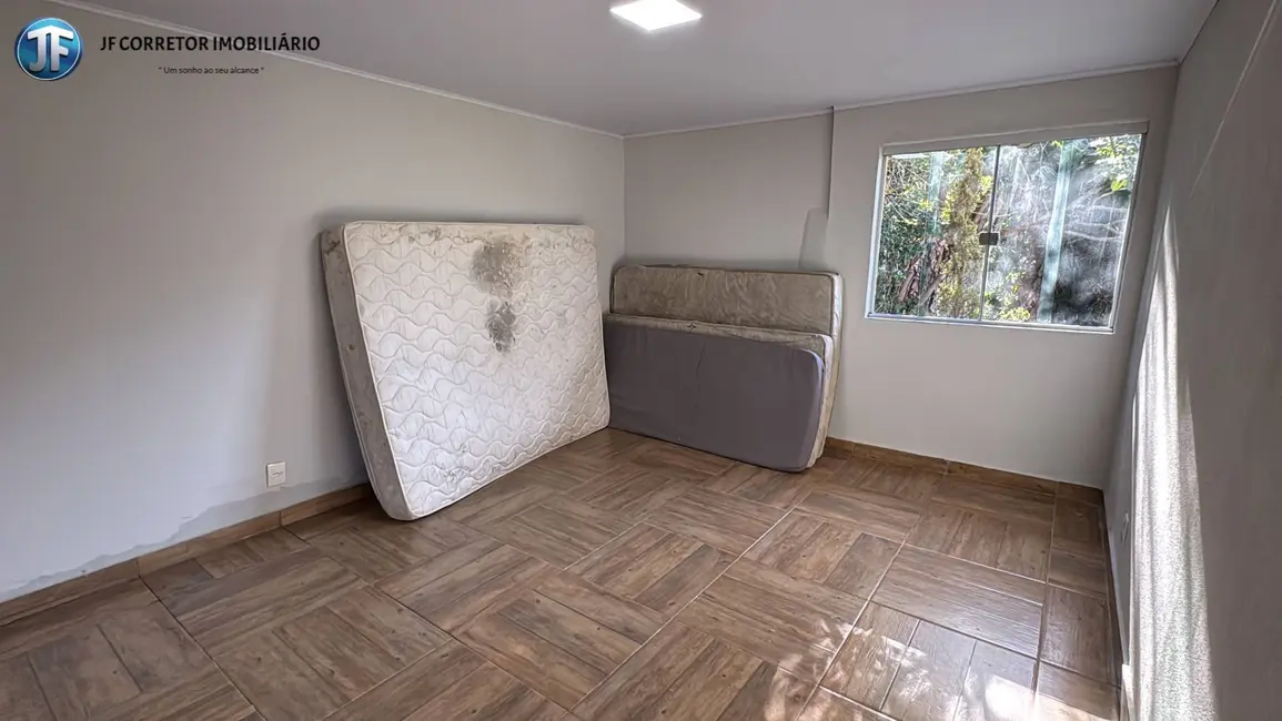 Foto 9 de Chácara com 5 quartos à venda, 1000m2 em Caratinga - MG