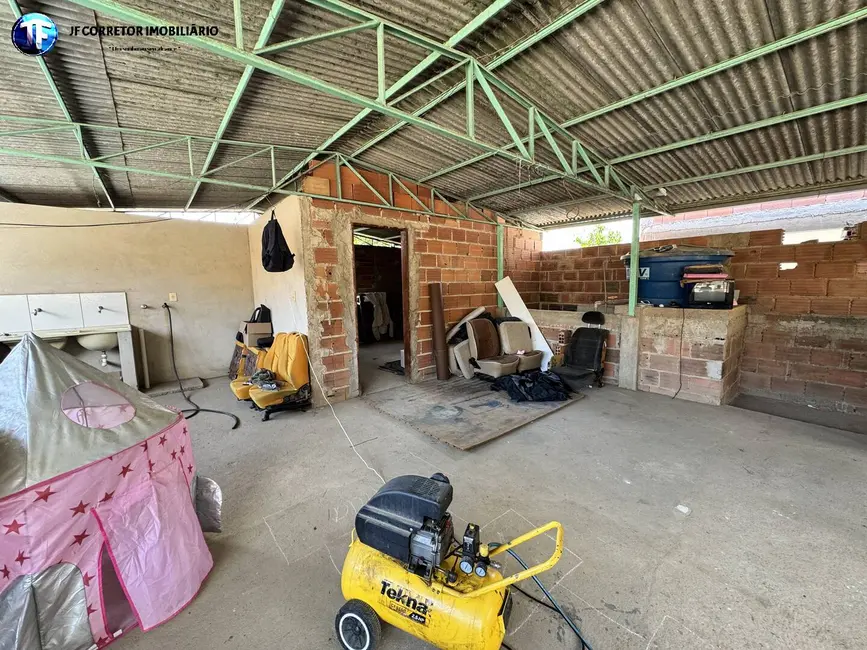 Foto 4 de Casa com 2 quartos à venda, 253m2 em Centro, Ipaba - MG