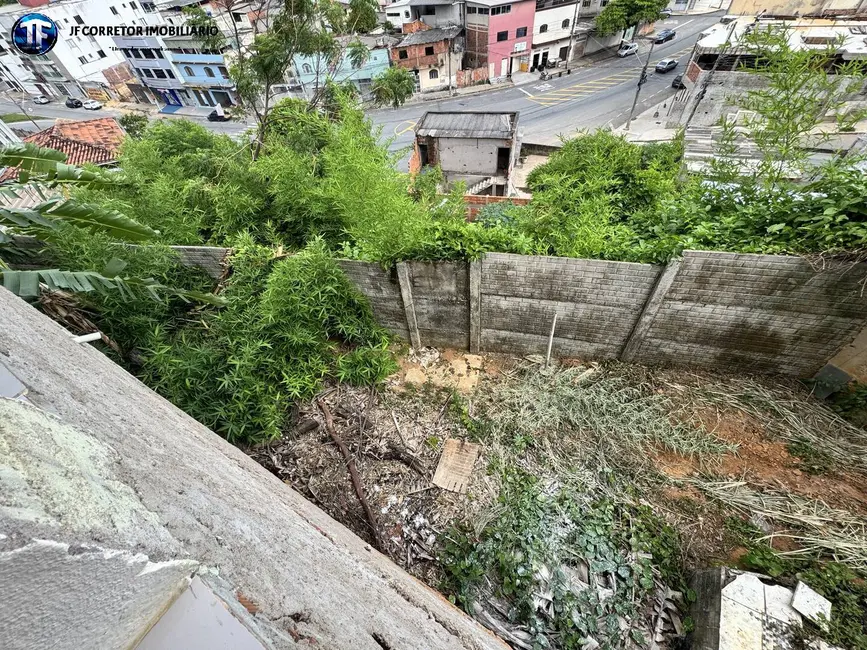 Foto 4 de Casa com 8 quartos à venda, 320m2 em Ipatinga - MG