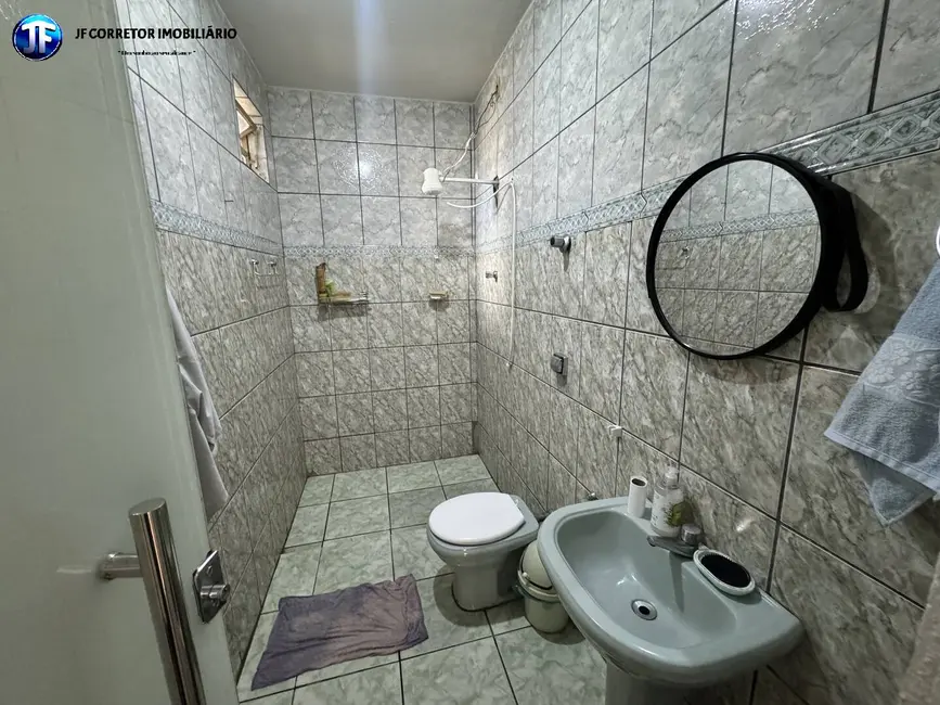 Foto 8 de Casa com 8 quartos à venda, 320m2 em Ipatinga - MG