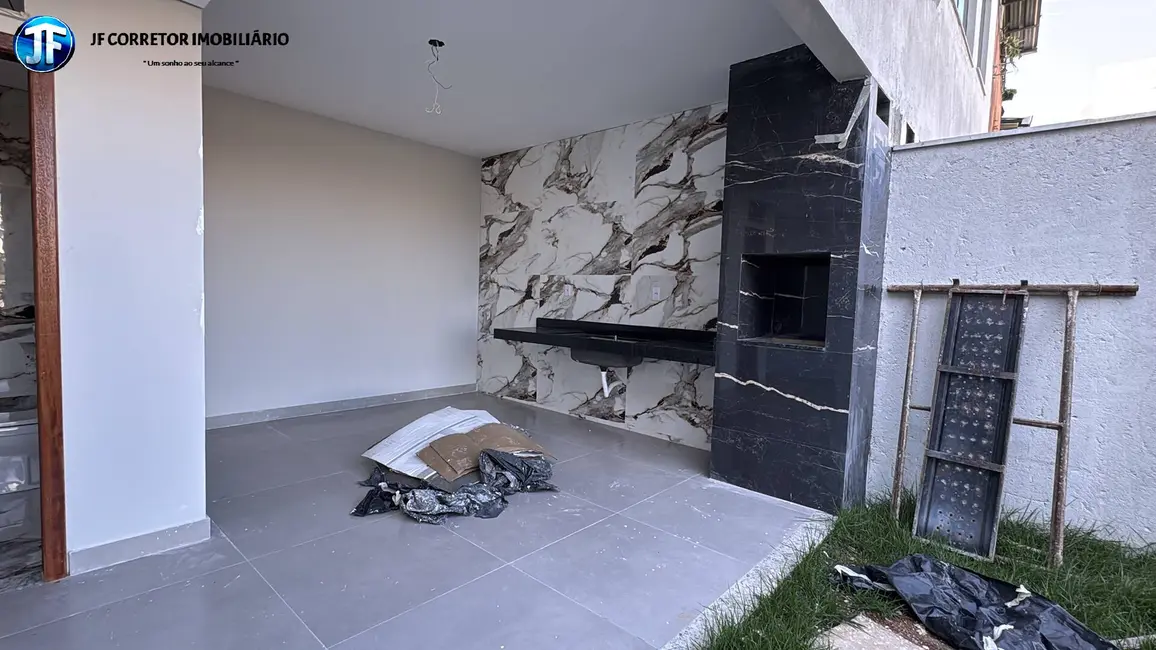 Foto 3 de Casa com 3 quartos à venda, 170m2 em Santana Do Paraiso - MG