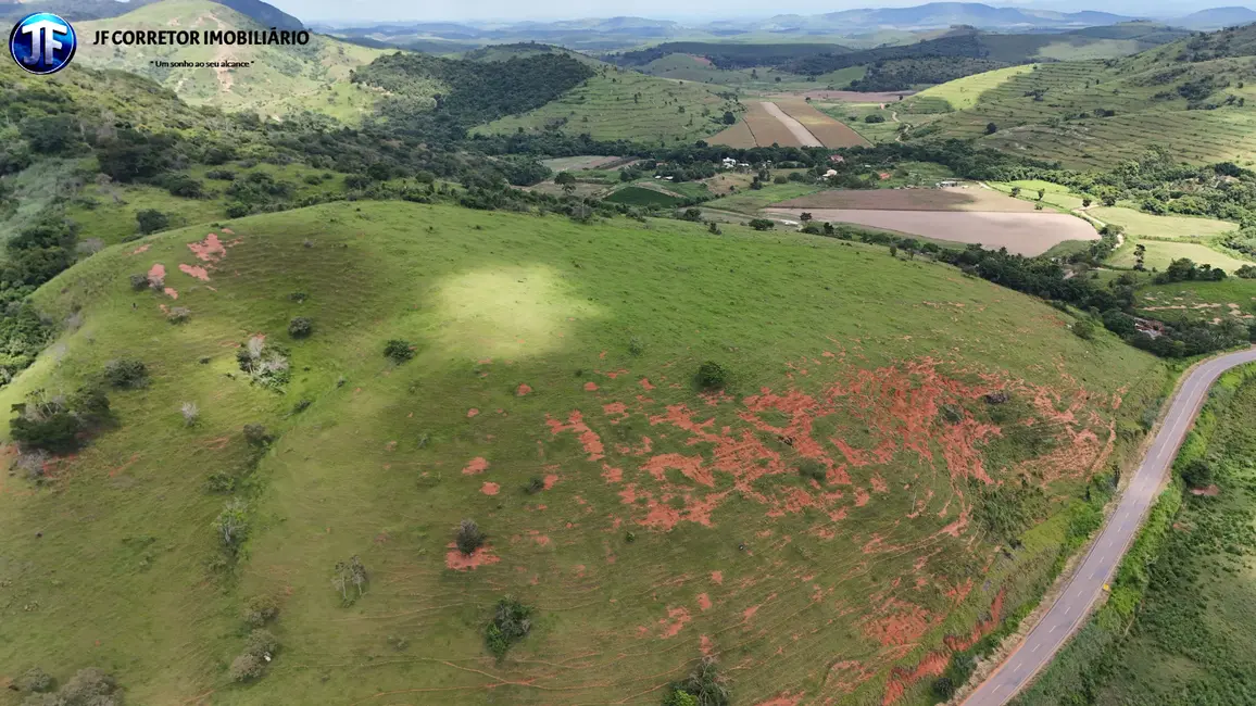 Foto 2 de Sítio / Rancho com 3 quartos à venda, 34m2 em Corrego Novo - MG