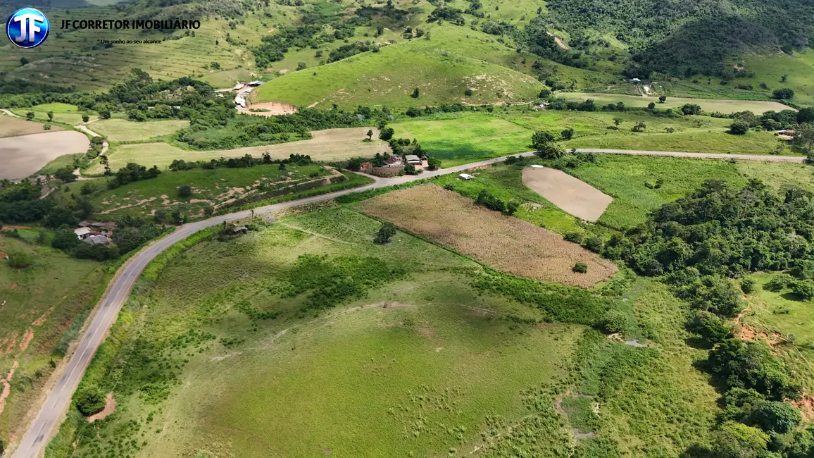 Foto 4 de Sítio / Rancho com 3 quartos à venda, 34m2 em Corrego Novo - MG